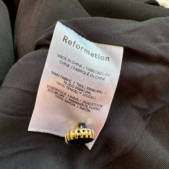 NWT Reformation Oakley Vest Top Sleeveless V Neck in Black 8 - Picture 7 of 13